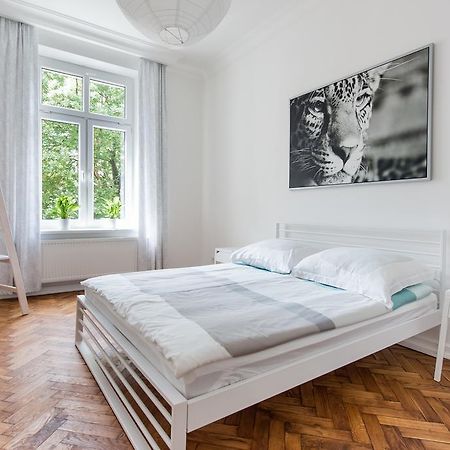 Style4Rent Sunny Old Town Apartments Krakow Bagian luar foto