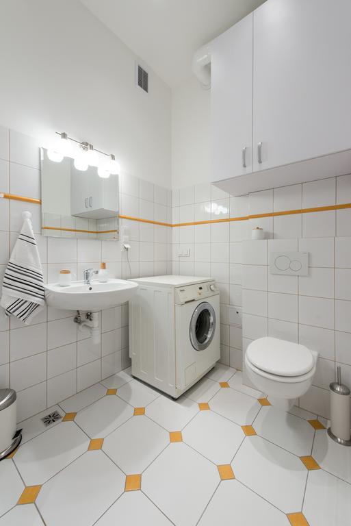 Style4Rent Sunny Old Town Apartments Krakow Bagian luar foto