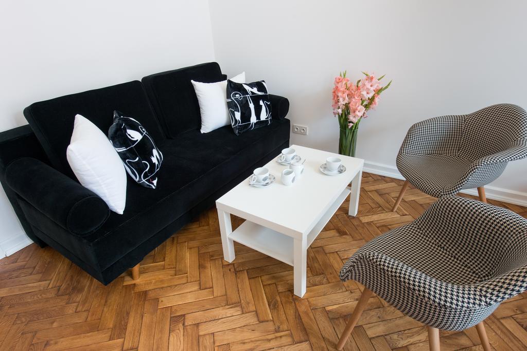 Style4Rent Sunny Old Town Apartments Krakow Bagian luar foto